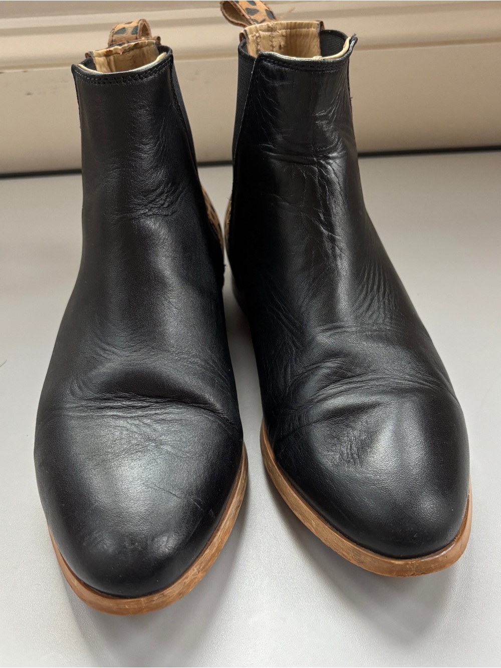 Sseko Chelsea V Boots Black Fauna Leather Animal Print Women’s Size 8 Leopard - Picture 3 of 10